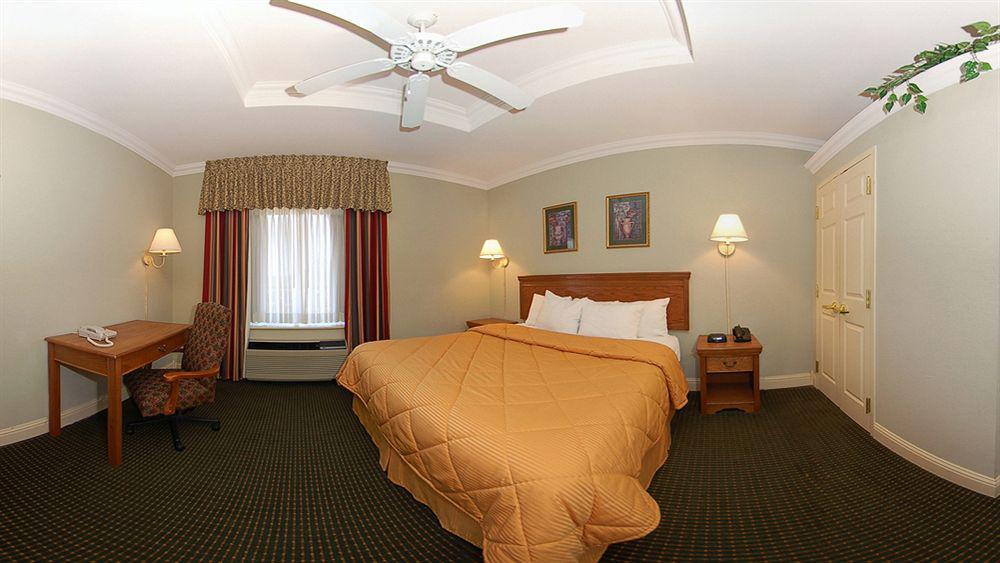 Comfort Inn At Northwest Expressway Oklahoma City Exterior photo